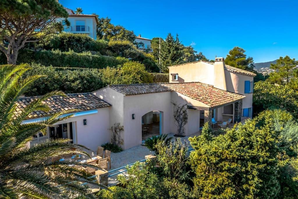 Superbe Villa, Incroyable Vue Mer, Piscine Chauffee, Climatisee Sainte-Maxime Zewnętrze zdjęcie