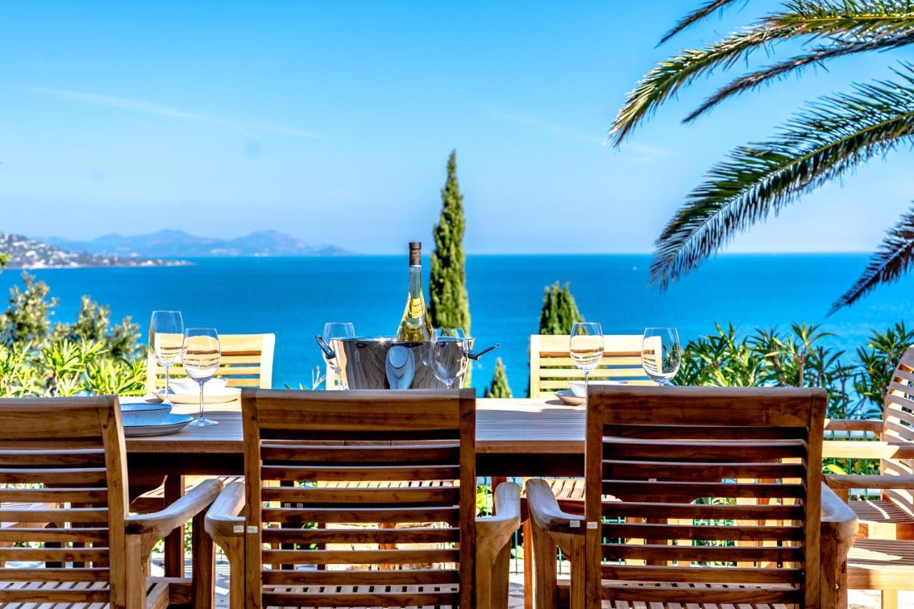 Superbe Villa, Incroyable Vue Mer, Piscine Chauffee, Climatisee Sainte-Maxime Zewnętrze zdjęcie