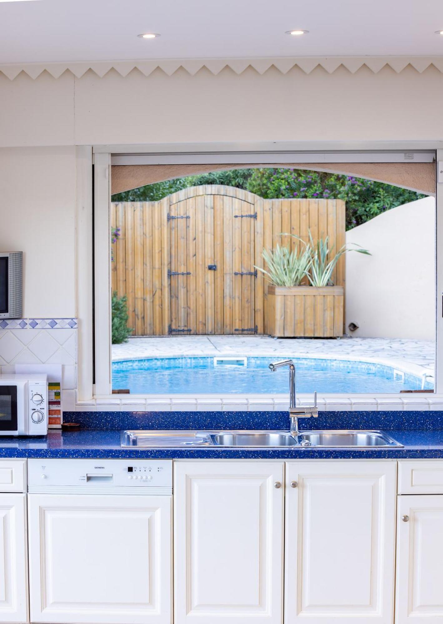 Superbe Villa, Incroyable Vue Mer, Piscine Chauffee, Climatisee Sainte-Maxime Zewnętrze zdjęcie