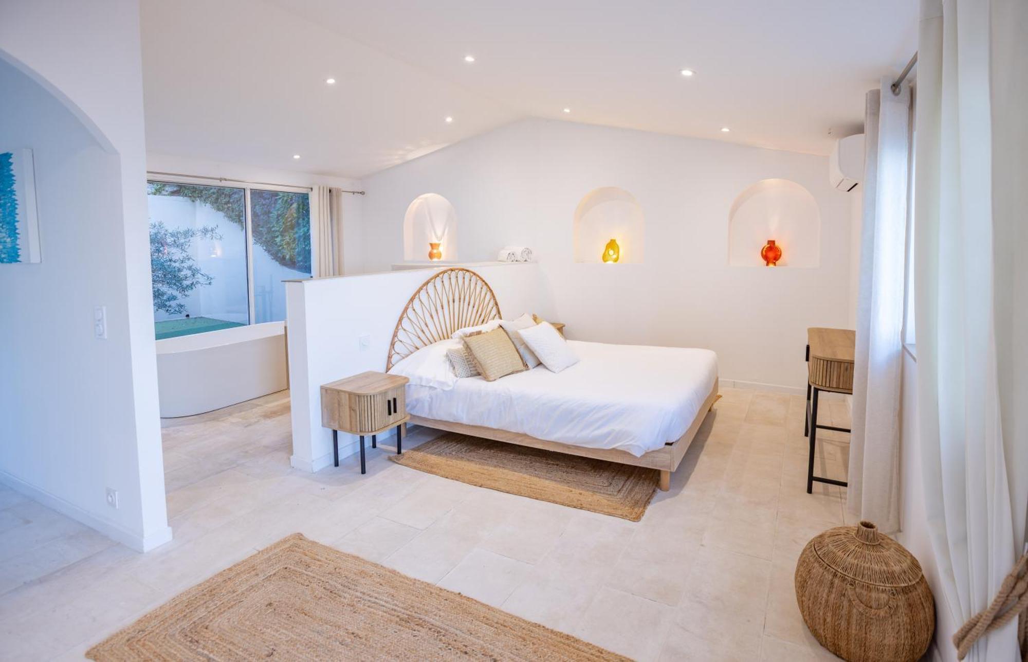 Superbe Villa, Incroyable Vue Mer, Piscine Chauffee, Climatisee Sainte-Maxime Zewnętrze zdjęcie